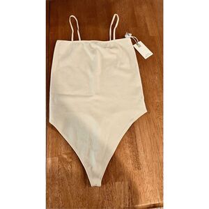 Good American Seamless Skinny Strap BodySuit Bone001 SZ 5/6 NEW